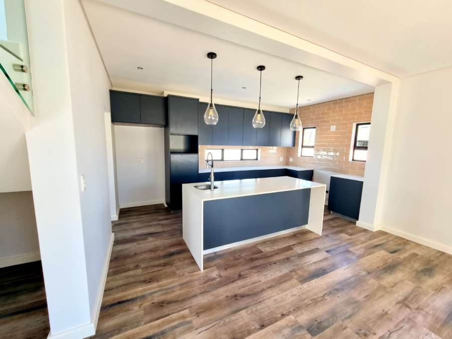 4 Bedroom Property for Sale in Sandown Western Cape
